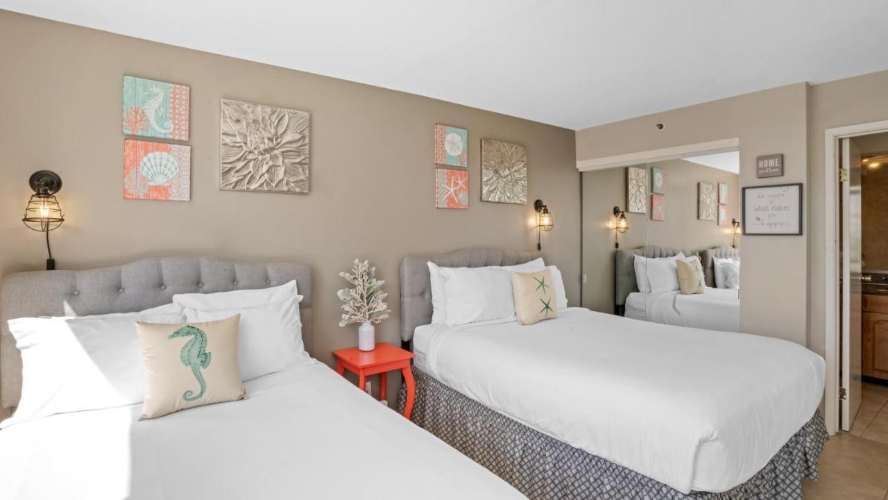 Waikiki Banyan Suites W Free Parking Гонолулу Екстер'єр фото