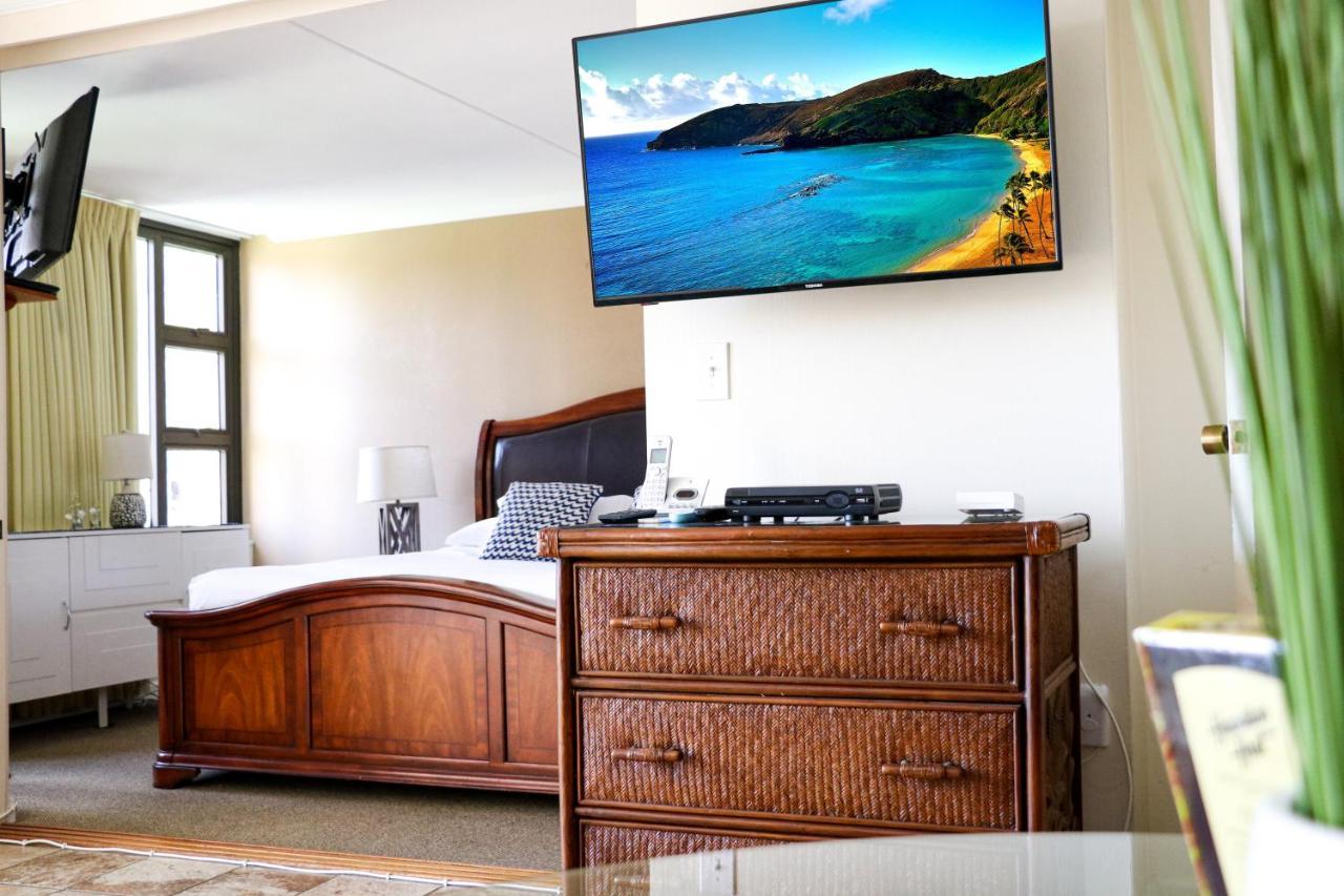 Waikiki Banyan Suites W Free Parking Гонолулу Екстер'єр фото