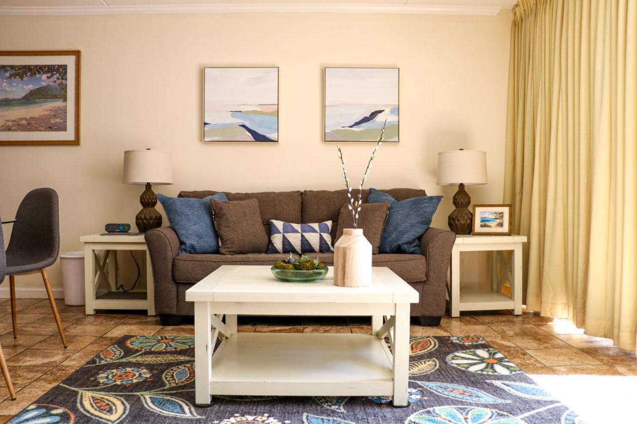 Waikiki Banyan Suites W Free Parking Гонолулу Екстер'єр фото