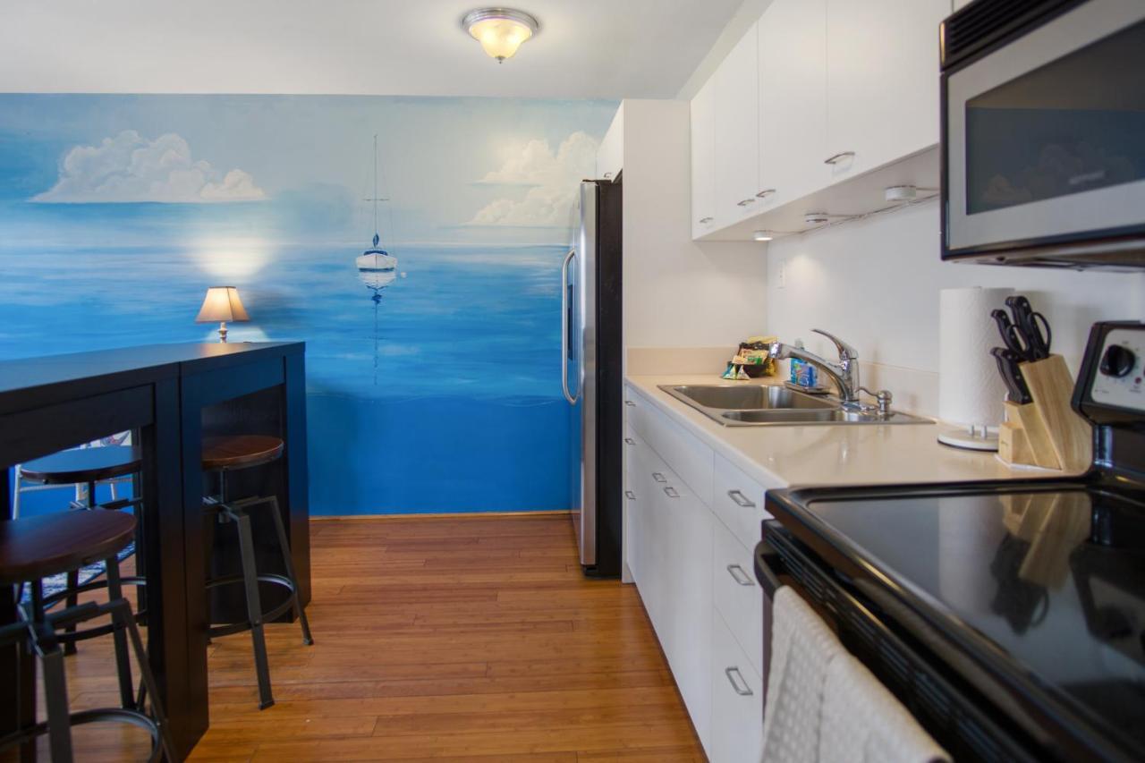 Waikiki Banyan Suites W Free Parking Гонолулу Екстер'єр фото